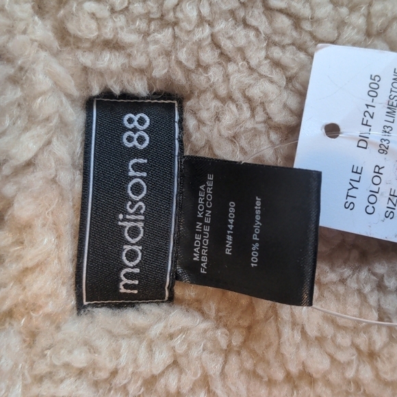 Madison 88 Faux Fur Neutral Cozy Scarf Wrap - Picture 5 of 5